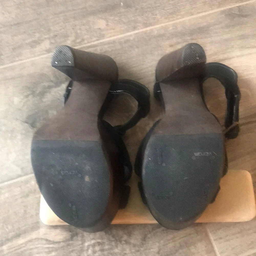 Steve Madden Black Platform High Heel Sandals